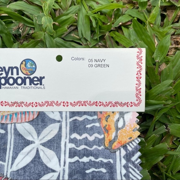 Vintage Reyn Spooner Huahine Hawaiian 2 Fabric Swatch Sample Craft Sewing - Picture 9 of 10